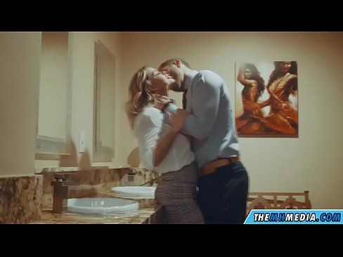❤️ Бүкіл аққұба сізді қоғамдық дәретханада азғырғанда ️❌ Әдемі порно бойынша порно kk.marketapp.top ❌️❤